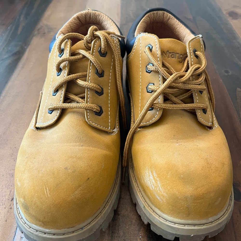 Wrangler Yellow Lace-Up Shoes